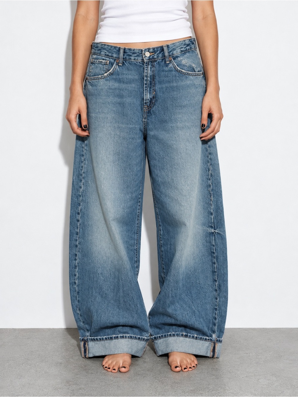 Zara TRF Mid-Rise Baggy Folded Jeans Blue Denim NWT Size 8